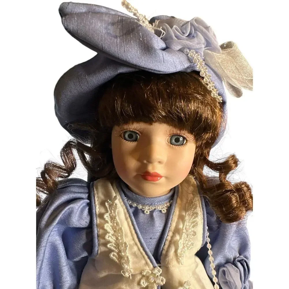 Doll porcelain 16”VICTORIAN COLLECTION DOLL By Melissa Jane